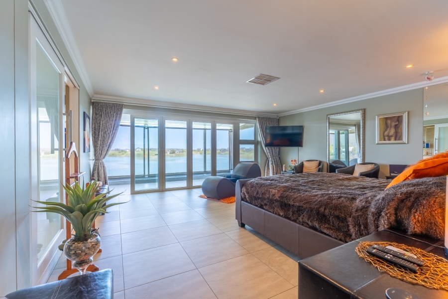 3 Bedroom Property for Sale in Lake Michelle Western Cape